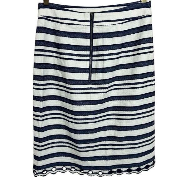 DE COLLECTION Striped Blue White Pencil Skirt Sz Medium Nautical Scalloped Hem - Picture 7 of 7